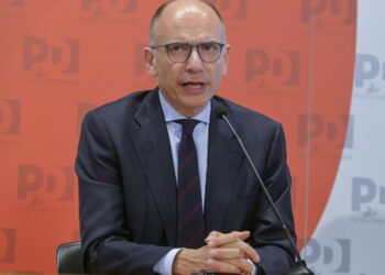 Italia Governo, Letta “Serve stabilità, spero chiarimento Conte-Draghi”