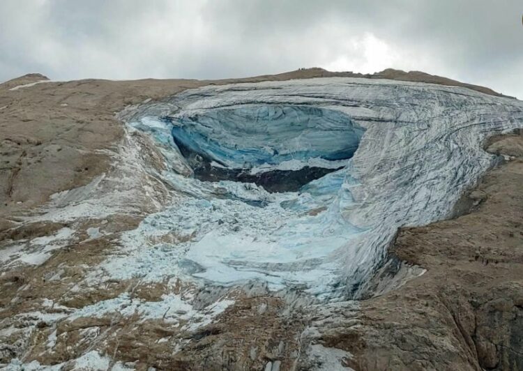 Sono 11 le vittime del crollo del seracco della Marmolada