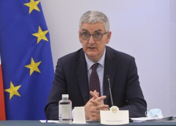 Brusaferro “Sbagliato lasciar correre Omicron”