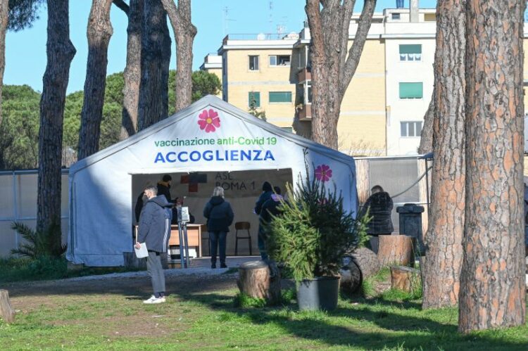 Covid Italia, 86.067 nuovi casi e 157 morti nelle ultime 24 ore