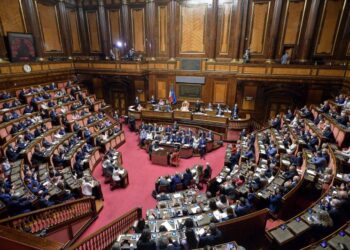 Governo, il Senato approva la fiducia con 95 sì. Non votano Lega, Fi, M5s