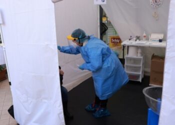 Sono 51.208 i casi Covid in Italia e 77 le vittime in 24 ore, positività al 19,5%