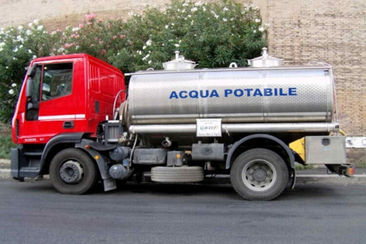 Come prenotare la fornitura dell'acqua a San Giacomo