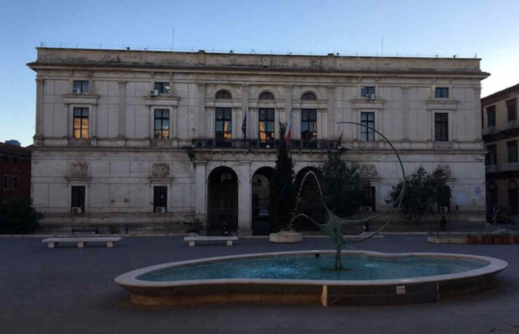 Ragusa, piovono le critiche delle opposizioni: anomalie su 2 bandi