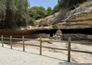 riparo sotto roccia di fontana nuova