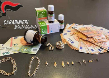 Italia: drogava e rapinava anziani fingendosi benefattrice