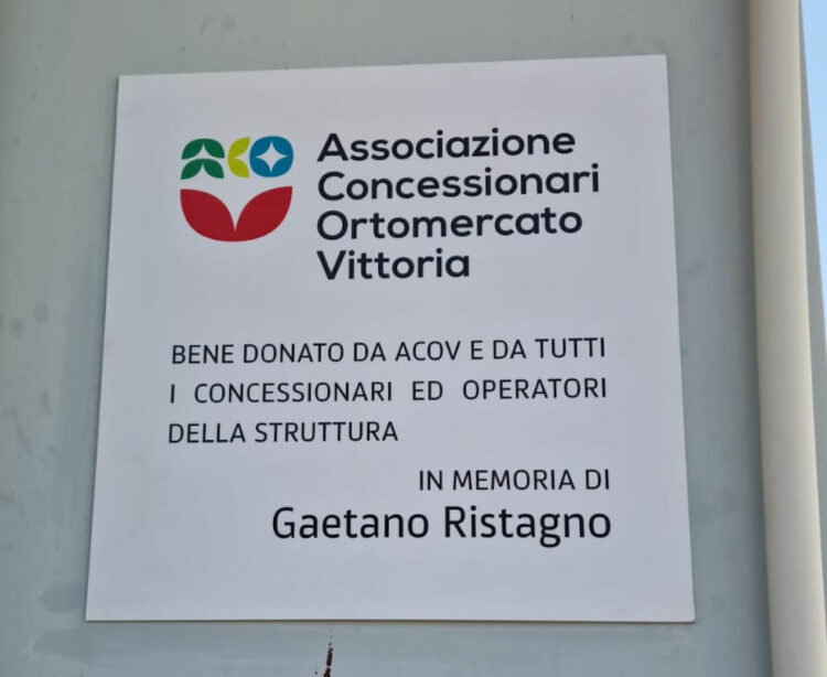 Defribillatori al Mercato di Vittoria