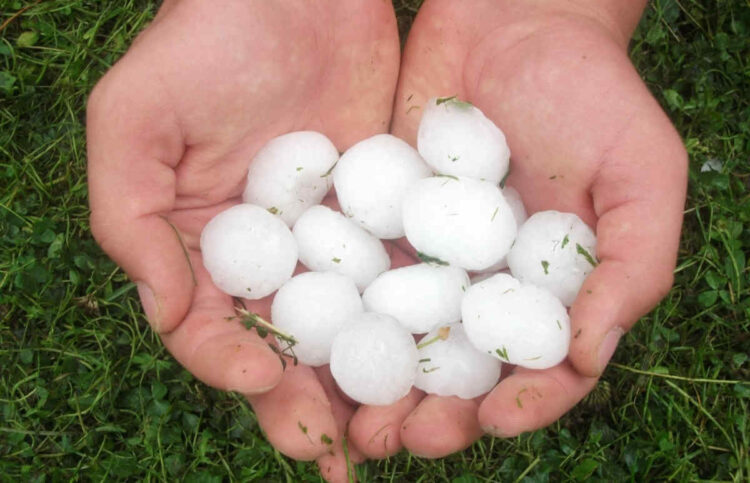 Maltempo, allerta meteo temporali e violente grandinate al Nord