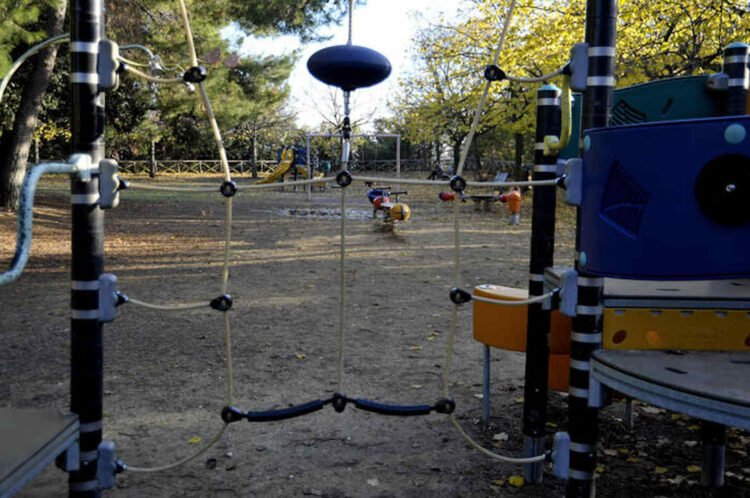 Italia: morto un bimbo di 2 anni, forse ha ingerito qualcosa al parco