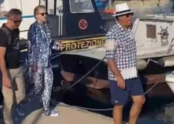 Sharon Stone a Taormina e al porto di Riposto VIDEO