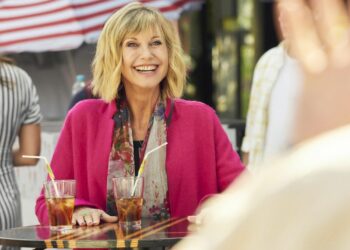 E’ morta l’attrice Olivia Newton-John, John Travolta: Ci vedremo lungo la strada e saremo di nuovo insieme