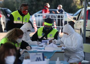 Covid Italia, 36.265 nuovi casi e 128 morti