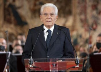Ucraina, Mattarella “Guerra scellerata scuote umanità nei suoi valori”