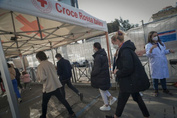 Covid Italia, 8.355 nuovi positivi e 60 morti nelle ultime 24 ore