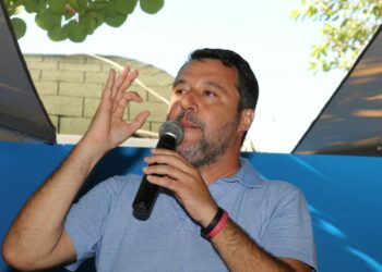 Energia, Salvini a Gela: “Servono 30 miliardi, anche a deficit”