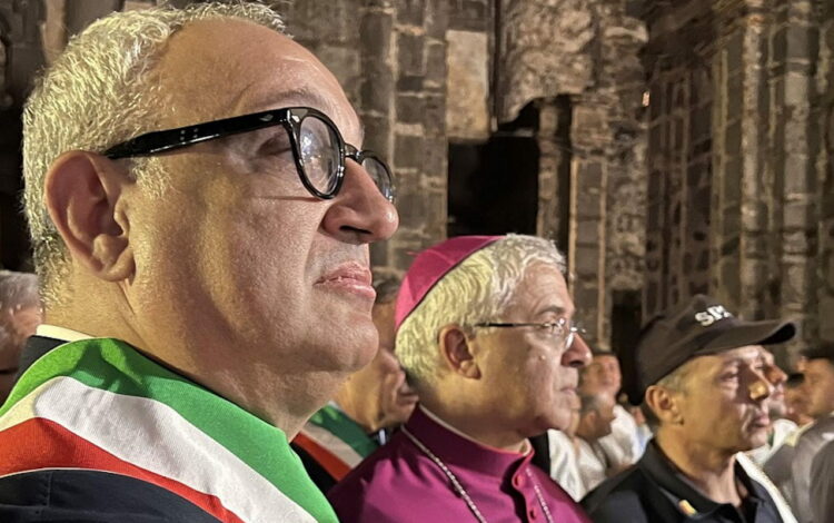 “Alzati e seguimi”