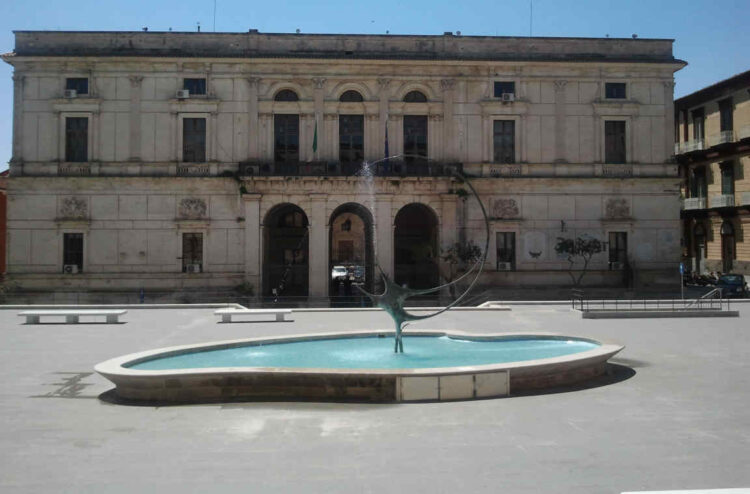 Comune di Ragusa regolamento edilizio la polemica di Ferragosto