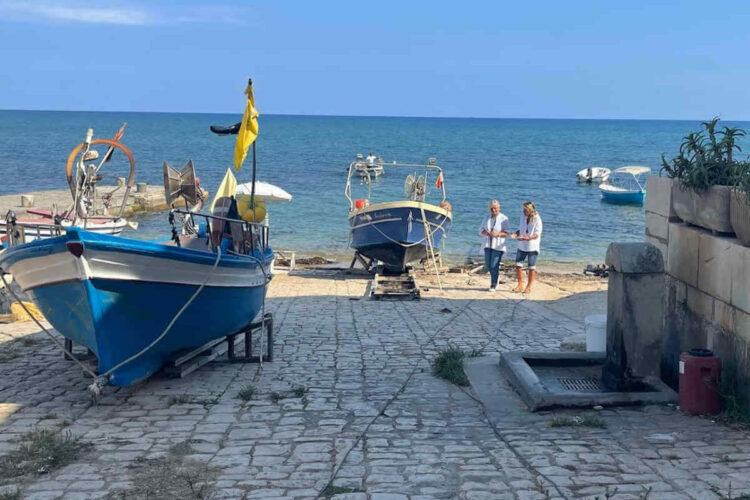 Rai Uno, Lineablu nel mare di Scicli