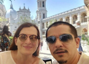 Lei diventa un uomo, lui diventa una donna, si sposeranno a Recanati