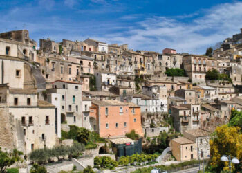 Territorio Ragusa, raffica di critiche per il sindaco di Ragusa