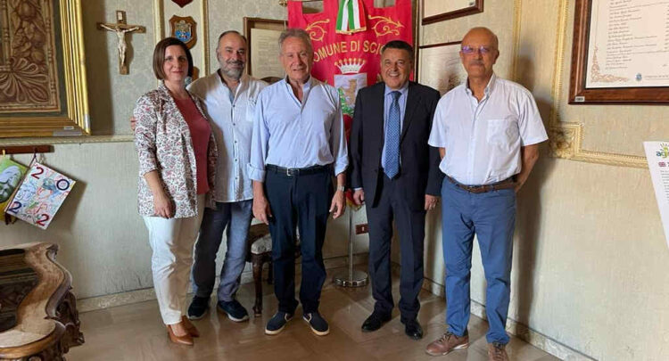 Scicli, il giudice costituzionale Angelo Buscema accolto dal sindaco Mario Marino