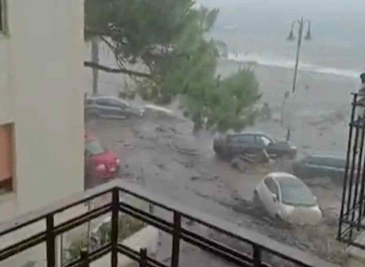 Maltempo, bomba d'acqua e alluvione a Scilla