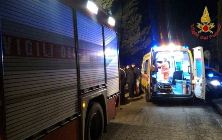 Precipita in una scarpata dopo una festa: morto un turista