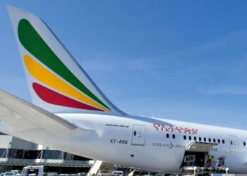 si addormentano in volo sospesi 2 piloti