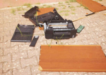 Vandali all'Istituto scolastico Berlinguer di Ragusa