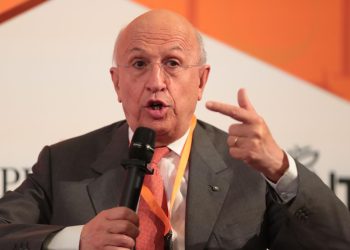 Energia, Patuelli (Abi) “Ue segua esempio pandemia e deroghi su aiuti”