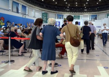 Covid, sono 6.415 i nuovi positivi e 33 le vittime in Italia