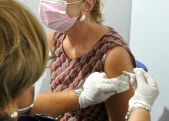 Covid Italia, 18.854 i nuovi positivi. 69 i decessi