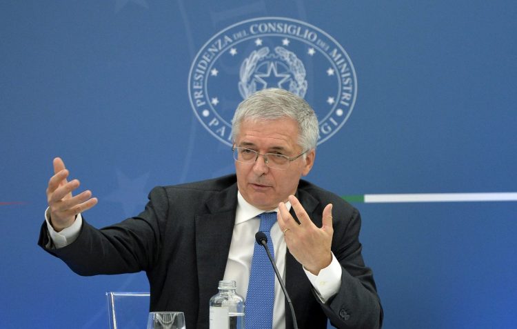 Franco “Stanziati finora 43 mld contro il caro energia”