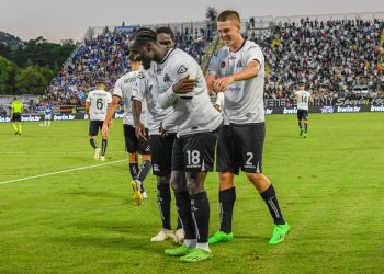 Lo Spezia vince il derby ligure, 2-1 in rimonta alla Samp