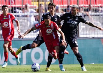 Juve in crisi, prima vittoria in A per il Monza