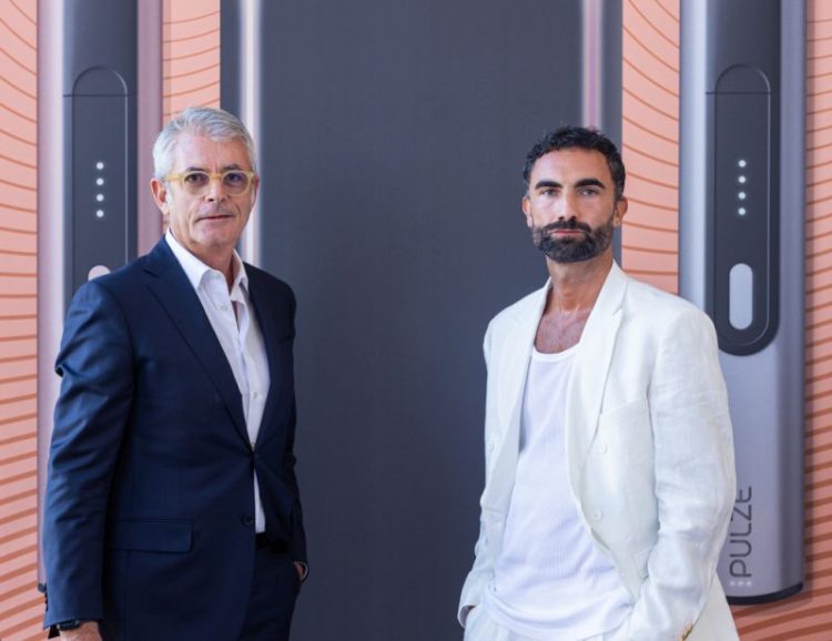 Not Your Usual Fashion Show, Mallone firma la drop collection di Pulze