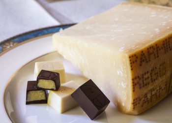Nascono le praline di cioccolato al Parmigiano Reggiano
