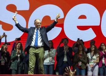 Elezioni, Letta “Difenderemo la Costituzione”