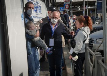 Covid, 10.008 nuovi positivi e 32 decessi