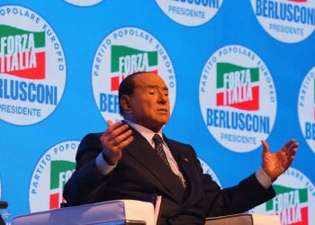Berlusconi “Abbiamo una golden share sul rischio populismo”