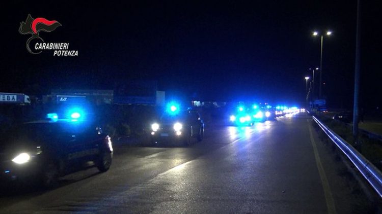 Maxi operazione antidroga tra Basilicata e Puglia, 22 misure cautelari