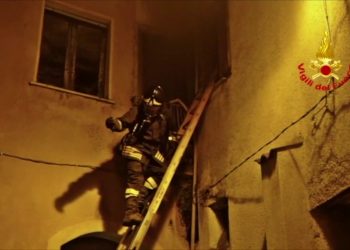 Incendio in un’abitazione in Irpinia, morto il proprietario