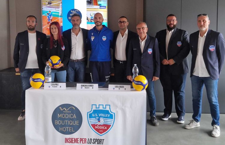 Avimecc Volley Modica presenta programmi: si inizia con derby al PalaRizza
