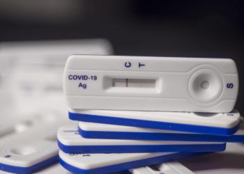 Covid Ragusa, positivi ancora in calo