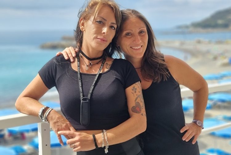 Due sorelle si conoscono dopo 36 anni