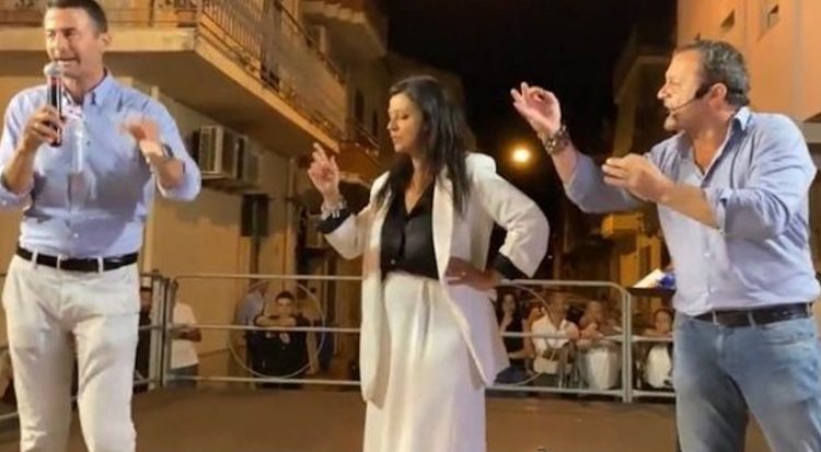 Elezioni, lite e insulti tra sindaco di Furci Siculo e Cateno De Luca VIDEO