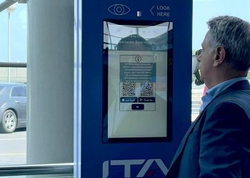Riconoscimento facciale in aeroporto a Catania: unico al Sud