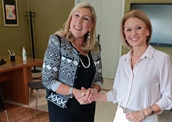 Pallamano a scuola con la KeyJey Ragusa