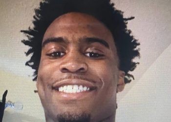 Menphis, spara e uccide 4 persone in diretta facebook, il killer nel video