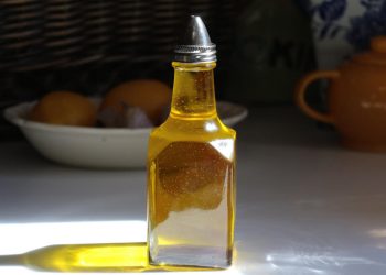 Olio di oliva rincari insostenibili